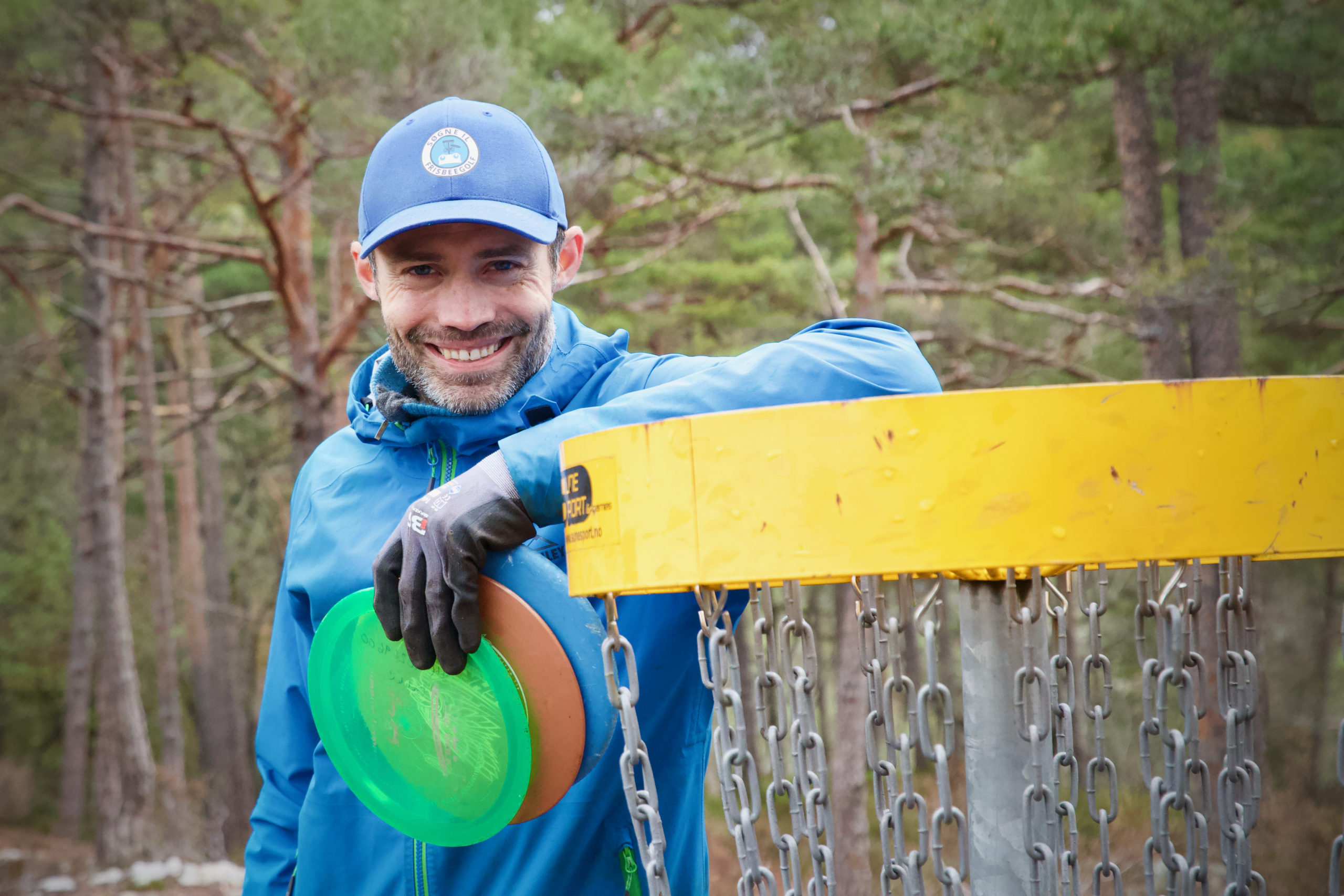 Bilde: Marius Jansen Grønvold vil gjerne ha flere medlemmer i Søgne ILs frisbeegolfgruppe.