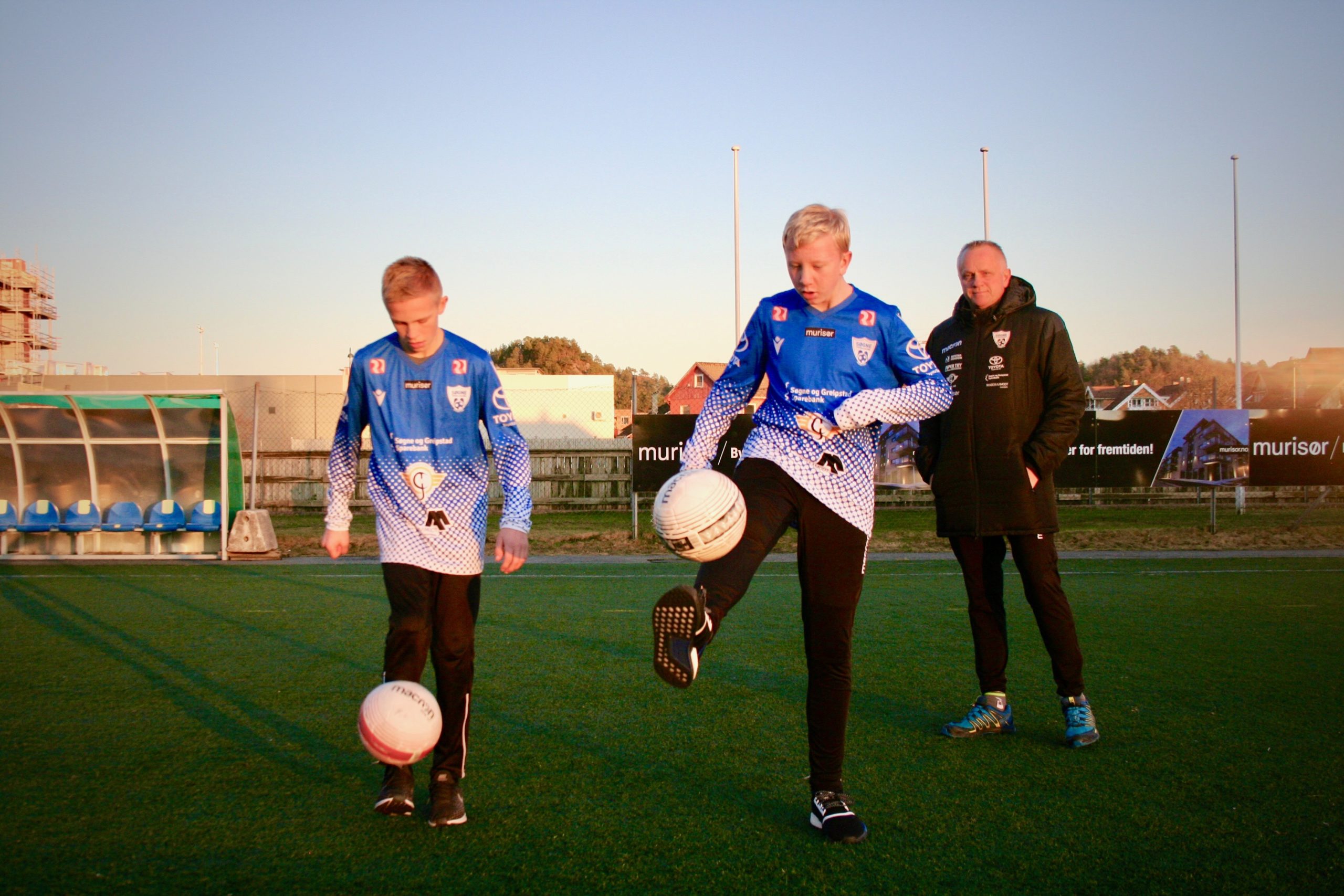 Lokalbanken Spiller på lag