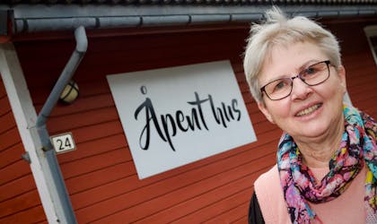 – Hos oss er alle velkomne, sier Anne Torhold Grimestad. Hun driver Åpent Hus sammen med Alie Roland.
